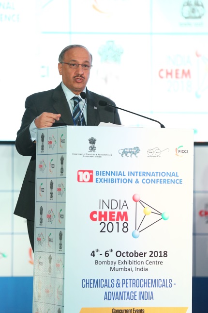 Mr. Yousef Al-Benyan, VC & CEO, SABIC addresses key government stakeholders and industry leaders on strategic business ties between India and Saudi Arabia, and SABIC’s commitment to the market, during his visit to India, at the India Chem 2018, in Mumbai.