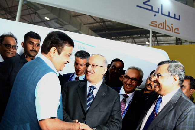 Mr. Yousef Al-Benyan, VC & CEO, SABIC greets Mr. Nitin Gadkari, Hon’ble Minister, Ministry of Road Transport & Highways, Ministry of Shipping, Ministry of Water Resources, River Development and Ganga Rejuvenation, Govt. of India, at the SABIC booth to demonstrate our innovation, during the India Chem 2018, in Mumbai
