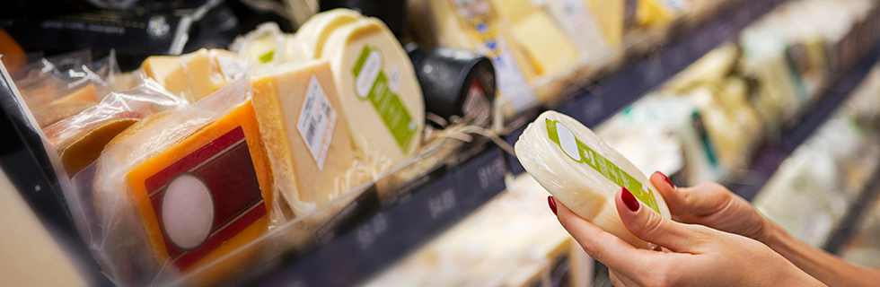 src=/en/Images/980%20x%20320-Sustainability_ReusePackaging_tcm1010-29305.jpg
