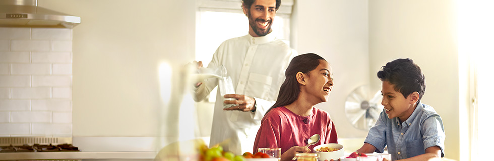 src=/en/Images/BR17948_SABIC_CHEMISTRY_ARABIC_BREAKFAST_KV_LANDSCAPE_RGB_980x320_tcm1010-19063.jpg