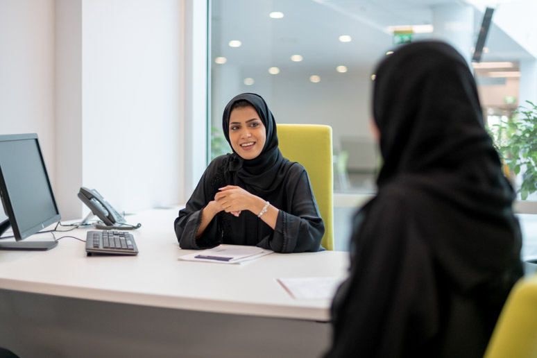 Saudi women talking