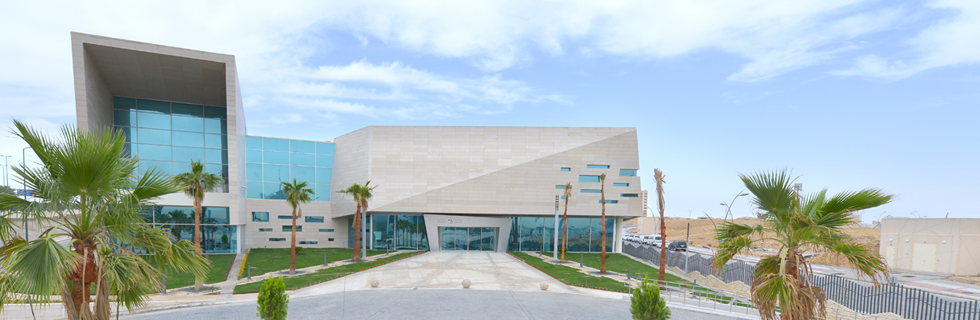 src=/en/Images/Header-Image_Desktop_tcm1010-24887.jpg