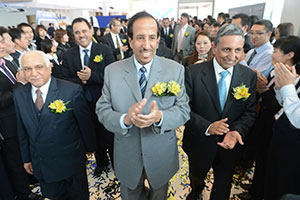 SABIC-Chairman,-Ambassador-of-KSA-to-China-and-SABIC-Vice-Chairman-and-CEO-celebrating-STC-Shanghai-inauguration-with-employees_tcm12-5925