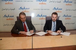 hoi-signing2